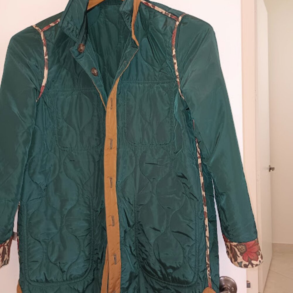SUNDANCE Wensley  teal green quilted long button down jacket SIZE M.